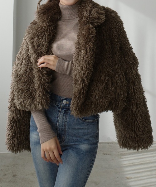 Louere（ルエレ）の「プードルファーショートコート（中綿無し）[高身長サイズMT/低身長サイズS有り]（その他アウター・レディース・モカ/ブラック/アイボリー・MT/LARGE/MEDIUM/SMALL）」の7枚目の写真