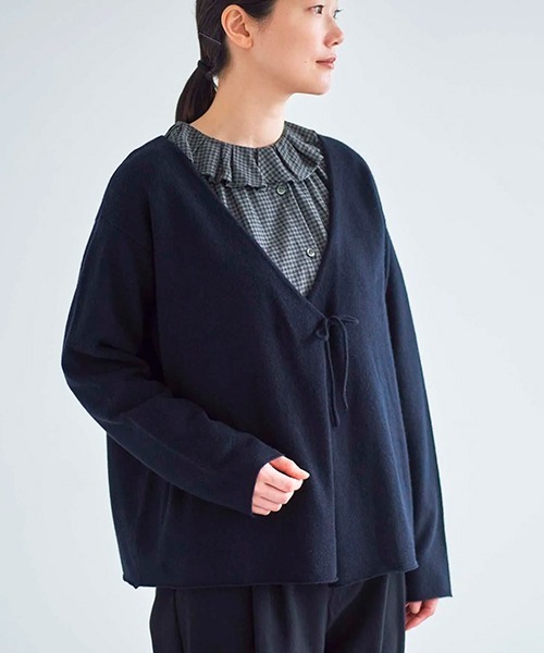 HAU(ハウ)の「カシュクールニットlamb(カーディガン/ボレロ・レディース・ベージュ/ネイビー/ブラウン・MEDIUM)」の3枚目の写真