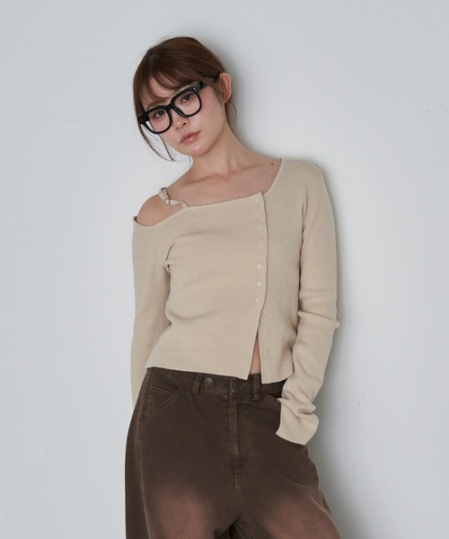 RAY CASSIN（レイカズン）の「ワンショル前あきリブニット（ニット/セーター・レディース・アイボリー/ブラック/グレー/ブラウン系その他2・FREE）」の15枚目の写真