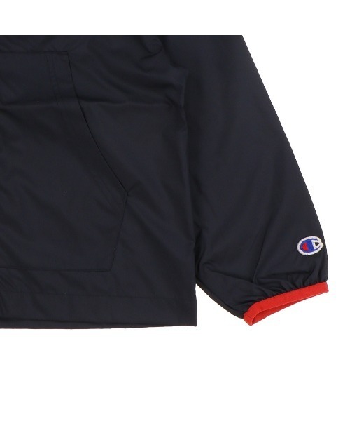 Champion（チャンピオン）の「チャンピオン  チャンピオン ウインドジャケット_Champion POCKETABLE JACKET（ナイロンジャケット・キッズ・ブラック/ネイビー・120cm/130cm/140cm/150cm/160cm）」の5枚目の写真