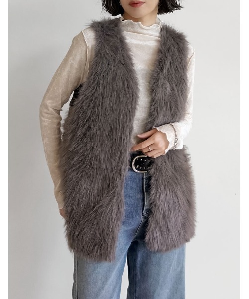 Re:EDIT（リエディ）の「フェイクファーベスト（ダウンベスト・レディース・モカ/アイボリー・MEDIUM/LARGE）」の12枚目の写真