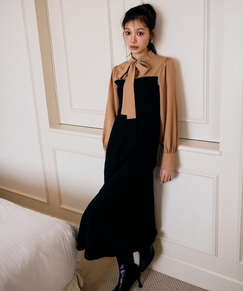AND COUTURE(アンドクチュール)の「ボウタイ×ニットドッキングワンピース(ワンピース・レディース・ブラック/ダークブラウン・FREE)」の3枚目の写真