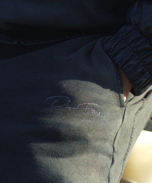 XLARGE（エクストララージ）の「XLARGE×DexFilmz WIDE SWEAT PANTS（スウェットパンツ・メンズ・ブラック/ブラウン・S/XL/L/M）」の5枚目の写真