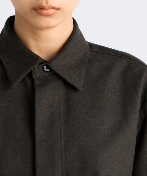 EDITION（エディション）の「ウールメルトンポプリン クロップドシャツ（シャツ/ブラウス・レディース・ブラック系その他/ダークブラウン・36/34）」の8枚目の写真