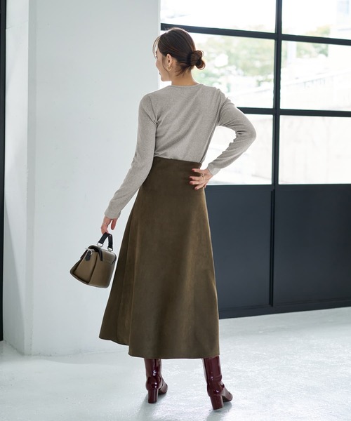 STYLE DELI（スタイルデリ）の「中太リブBASIC長袖カットソートップス（Tシャツ/カットソー・レディース・ホワイト/ブラック/ライトグレー/ネイビー・MEDIUM）」の9枚目の写真