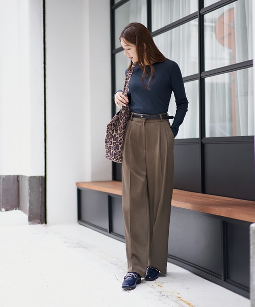 STYLE DELI（スタイルデリ）の「中太リブBASIC長袖カットソートップス（Tシャツ/カットソー・レディース・ホワイト/ブラック/ライトグレー/ネイビー・MEDIUM）」の19枚目の写真