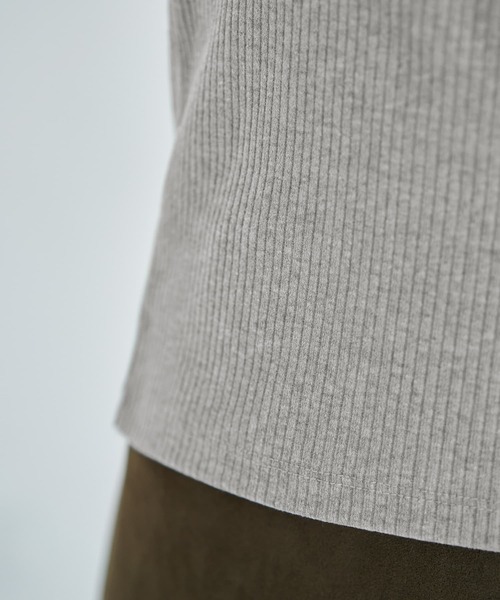 STYLE DELI(スタイルデリ)の「中太リブBASIC長袖カットソートップス(Tシャツ/カットソー・レディース・ホワイト/ブラック/ライトグレー/ネイビー・MEDIUM)」の7枚目の写真