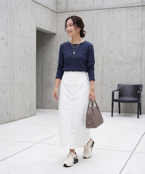 STYLE DELI(スタイルデリ)の「中太リブBASIC長袖カットソートップス(Tシャツ/カットソー・レディース・ホワイト/ブラック/ライトグレー/ネイビー・MEDIUM)」の14枚目の写真