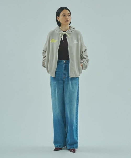 UMBRO(アンブロ)の「(UMBRO × ROSE BUD)ZIP-UP FLEECE HOODIE(パーカー・レディース・ベージュ/ネイビー・ONE SIZE)」の6枚目の写真