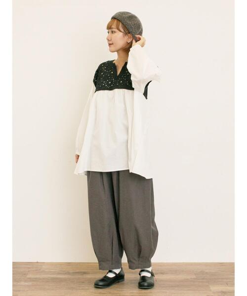 Samansa Mos2（サマンサ モスモス）の「花柄ニット+布帛切替チュニック（ニット/セーター・レディース・モカ/オレンジ/キナリ/ブラック/カーキ・F）」の6枚目の写真