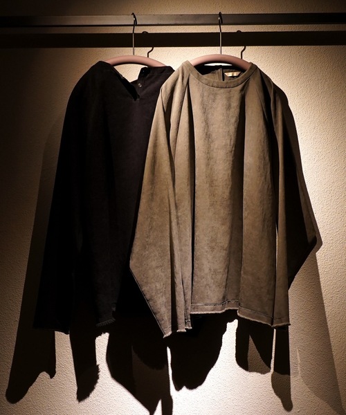 TROVE(トローヴ)の「LUMINOUS PULLOVER SHIRT(その他トップス・メンズ・ブラック/カーキ・1/3)」の3枚目の写真