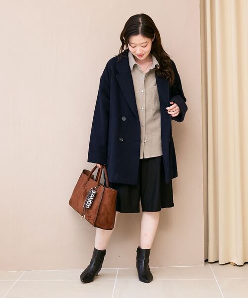 le.coeur blanc(ルクールブラン)の「タックデザインハーフパンツ(その他パンツ・レディース・キャメル/ブラック・38)」の9枚目の写真