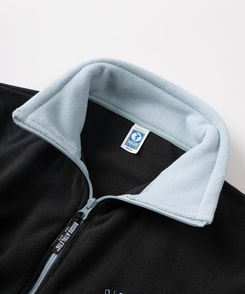 DISCUS(ディスカス)の「【71】【DISCUS/ディスカス】ワンポイント刺繍&ネームタグデザイン コンパクト フリース フルジップブルゾン レディース(ブルゾン・レディース・レッド/オフホワイト/ブルー/ブラック・M/L)」の6枚目の写真