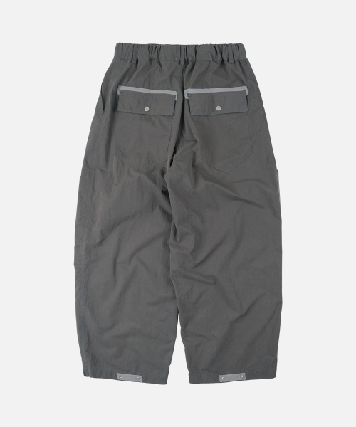 FRIZMWORKS(フリズムワークス)の「FOLD FATIGUE WIDE PANTS _ CHARCOAL(その他パンツ・メンズ・その他・SMALL/MEDIUM/LARGE/X-LARGE)」の2枚目の写真