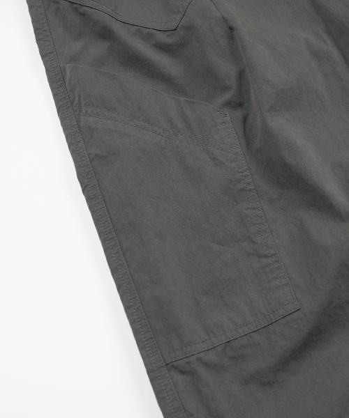FRIZMWORKS(フリズムワークス)の「FOLD FATIGUE WIDE PANTS _ CHARCOAL(その他パンツ・メンズ・その他・SMALL/MEDIUM/LARGE/X-LARGE)」の6枚目の写真