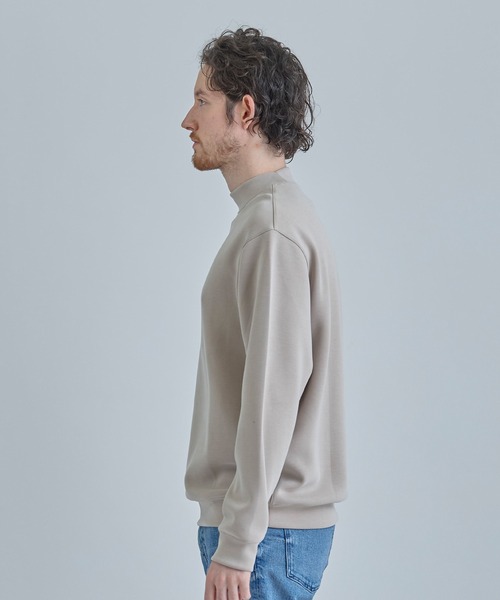 MEN'S BIGI（メンズビギ）の「スエードタッチ ダンボールモックネックトップス（スウェット・メンズ・オフホワイト/ブラウン/ブラック・03/02）」の4枚目の写真