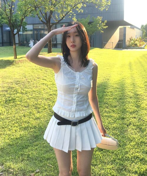 ROSEFRANTZ（ロゼフランツ）の「Frill Shirring Sleeveless [Flower]（シャツ/ブラウス・レディース・アイボリー・MEDIUM/SMALL）」の10枚目の写真