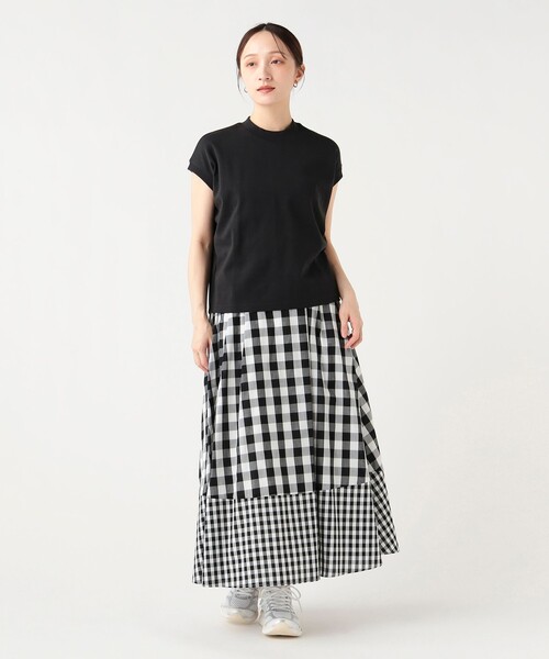 BEAMS HEART（ビームスハート）の「ハイネック フレンチスリーブ プルオーバー（Tシャツ/カットソー・レディース・グレー/オフホワイト/ブラック/その他・FREE）」の9枚目の写真