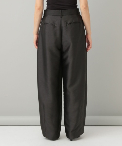 A part by（アパートバイ）の「シルクウールライクコクーンパンツ（その他パンツ・レディース・アイボリー/ブラック・MEDIUM/SMALL）」の14枚目の写真