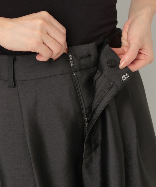 A part by（アパートバイ）の「シルクウールライクコクーンパンツ（その他パンツ・レディース・アイボリー/ブラック・MEDIUM/SMALL）」の15枚目の写真