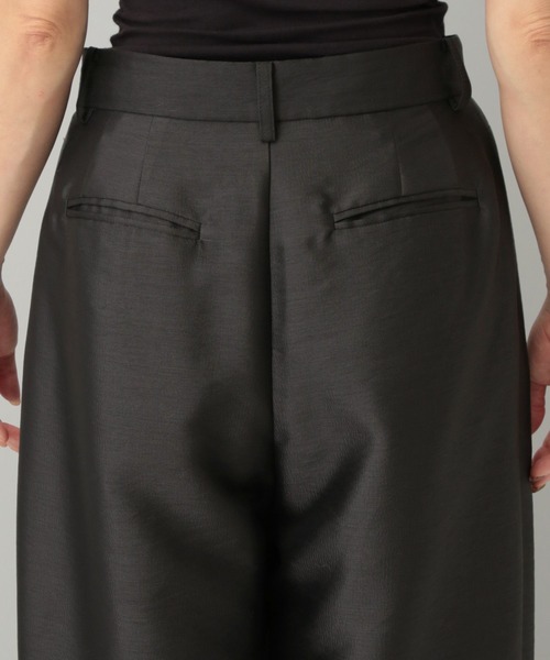 A part by（アパートバイ）の「シルクウールライクコクーンパンツ（その他パンツ・レディース・アイボリー/ブラック・MEDIUM/SMALL）」の18枚目の写真