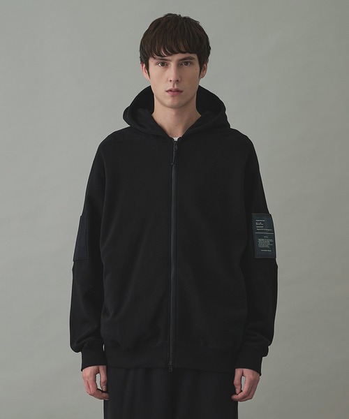 N.HOOLYWOOD（N.ハリウッド）の「【N.HOOLYWOOD】別注 9256-BL01-901 ZIP HOODIE（パーカー・メンズ・ブラック/グレー・36/38/40）」の2枚目の写真