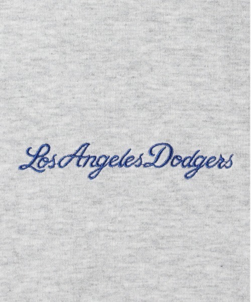 Right-on（ライトオン）の「MLB(エムエルビー)【メンズ】刺繍ロゴスウェットパーカー（パーカー・メンズ・ブラウン/ブラック/グレー・M/L/XL）」の13枚目の写真