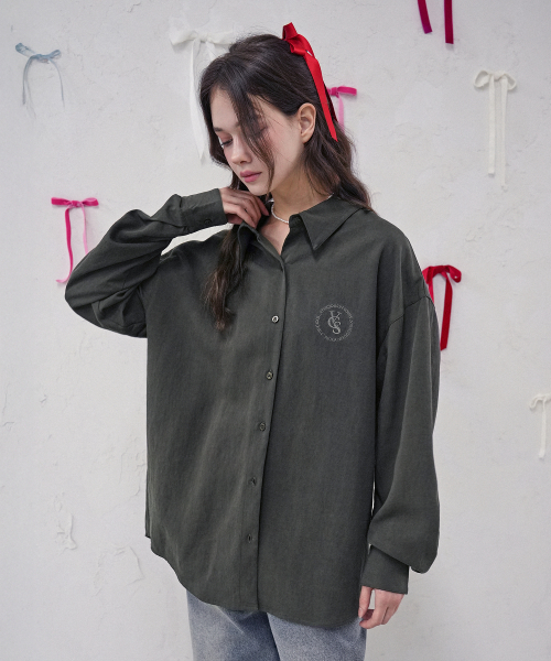 Vivacious(ビバシャス)の「Core Classic Shirt_4Colors(シャツ/ブラウス・レディース・ブラック/ホワイト/ベージュ/カーキ・SMALL/MEDIUM)」の9枚目の写真