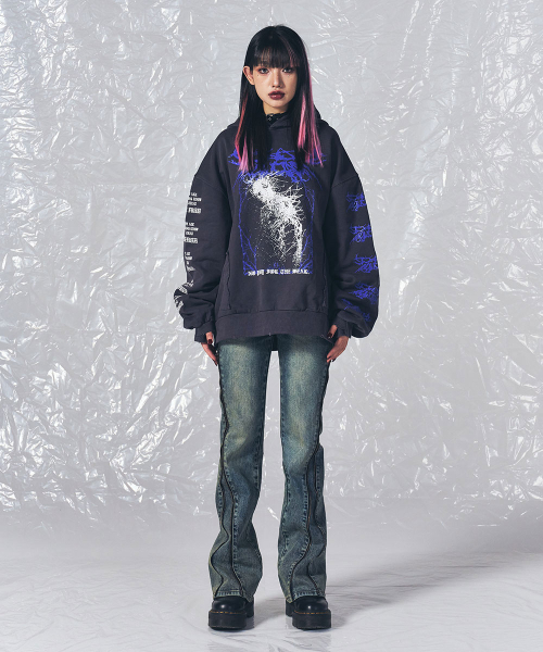 SCHISM INDUCING(スキズムインデューシング)の「MALEVOLENT HOODIE CHARCOAL(パーカー・レディース・その他・MEDIUM/LARGE)」の11枚目の写真
