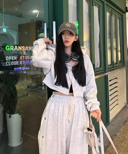 ARI(アリ)の「PITA SNAP OFF SWEAT PANTS / WHITE-MELANGE(スウェットパンツ・レディース・ライトグレー・FREE)」の8枚目の写真