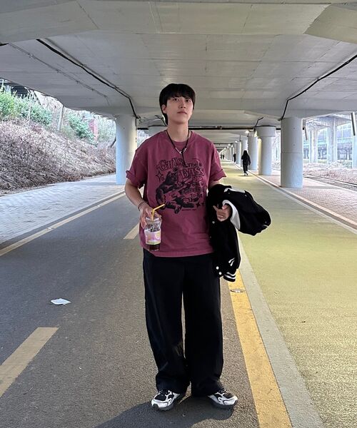MOZMOZ(モズモズ)の「サムシングベース オーバーサイズ ピグメント 半袖Tシャツ ピンク(Tシャツ/カットソー・レディース・その他・XXL/M/XL)」の14枚目の写真