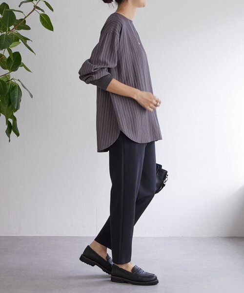 BEARDSLEY(ビアズリー)の「袖口ニットシャツ(シャツ/ブラウス・レディース・アイボリー/チャコールグレー・FREE)」の5枚目の写真