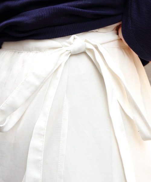 THE SHINZONE（ザ　シンゾーン）の「THE SHINZONE/シンゾーン　レースエプロンスカート　LACE APRON SKIRT　26SMSSK02　2点セット（スカート・レディース・ホワイト/ブラック・36）」の3枚目の写真