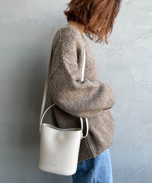 YAHKI（ヤーキ）の「[YAHKI/ヤーキ] クロスボディ バケツ型2WAY ショルダーバッグ（ショルダーバッグ・レディース・アイボリー/ブラック・ONE SIZE）」の3枚目の写真