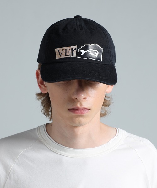 Y-3(ワイスリー)の「Y-3 GRAPHIC DAD CAP(キャップ・メンズ・ブラック・SMALL/MEDIUM/LARGE)」の1枚目の写真