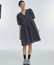 manavis7（マナビスセブン）の「Big collar frill one-piece [black]（ワンピース）」