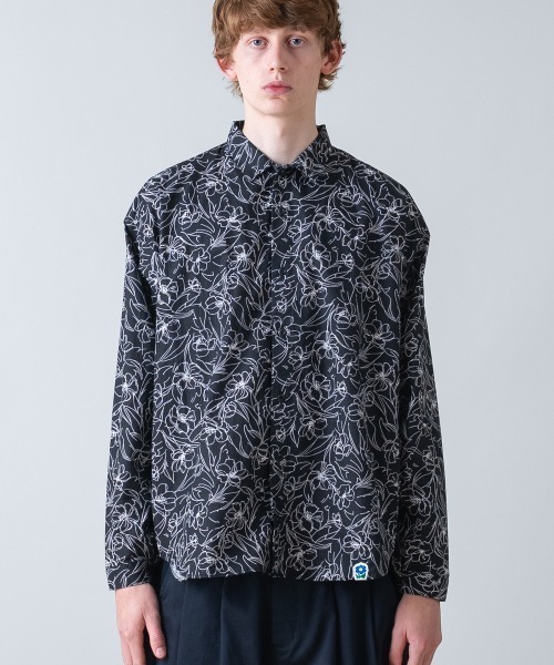 rehacer(レアセル)の「rehacer : Floral Line Art Shirt / フローラル ライン アート リラックス シャツ(シャツ/ブラウス・メンズ・ブラック・LARGE/MEDIUM/SMALL/X-LARGE)」の17枚目の写真