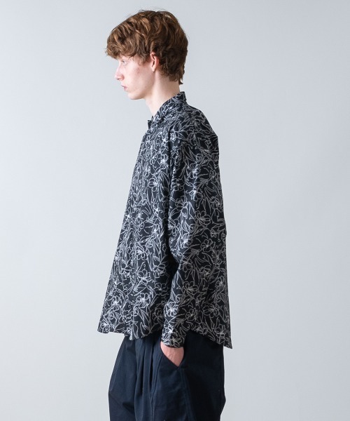 rehacer(レアセル)の「rehacer : Floral Line Art Shirt / フローラル ライン アート リラックス シャツ(シャツ/ブラウス・メンズ・ブラック・LARGE/MEDIUM/SMALL/X-LARGE)」の12枚目の写真