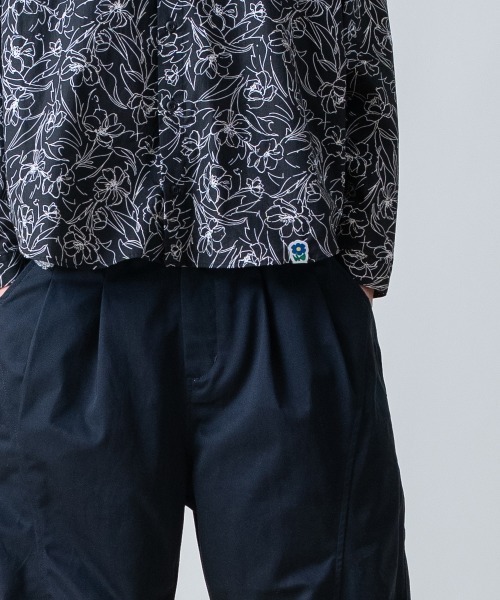 rehacer(レアセル)の「rehacer : Floral Line Art Shirt / フローラル ライン アート リラックス シャツ(シャツ/ブラウス・メンズ・ブラック・LARGE/MEDIUM/SMALL/X-LARGE)」の13枚目の写真
