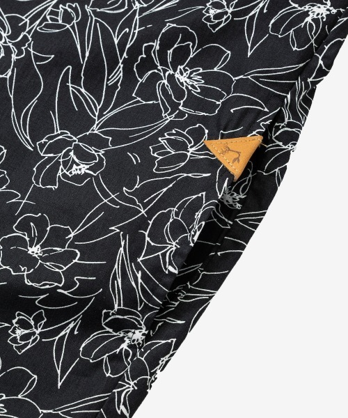 rehacer(レアセル)の「rehacer : Floral Line Art Shirt / フローラル ライン アート リラックス シャツ(シャツ/ブラウス・メンズ・ブラック・LARGE/MEDIUM/SMALL/X-LARGE)」の3枚目の写真