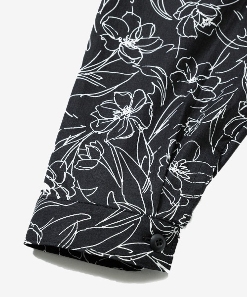rehacer(レアセル)の「rehacer : Floral Line Art Shirt / フローラル ライン アート リラックス シャツ(シャツ/ブラウス・メンズ・ブラック・LARGE/MEDIUM/SMALL/X-LARGE)」の6枚目の写真