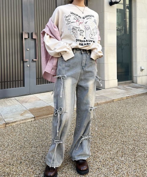 DOUBLE NAME（ダブルネーム）の「How to Capture a Dino. Heart 刺しゅうプルオーバー（スウェット・レディース・グレー/オフホワイト・FREE）」の9枚目の写真