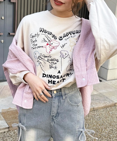 DOUBLE NAME（ダブルネーム）の「How to Capture a Dino. Heart 刺しゅうプルオーバー（スウェット・レディース・グレー/オフホワイト・FREE）」の10枚目の写真