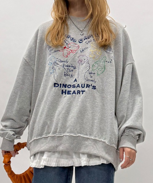DOUBLE NAME(ダブルネーム)の「How to Capture a Dino. Heart 刺しゅうプルオーバー(スウェット・レディース・グレー/オフホワイト・FREE)」の18枚目の写真