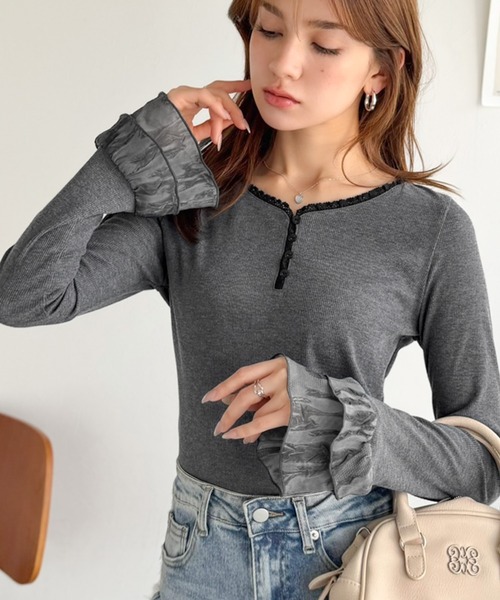 mily bilet(ミウィビレット)の「【mily bilet】大人フェミニンを叶える。袖フリルレースヘンリーネックトップス(Tシャツ/カットソー・レディース・グレー/ブラック/アイボリー・LARGE/MEDIUM/SMALL/X-LARGE)」の20枚目の写真