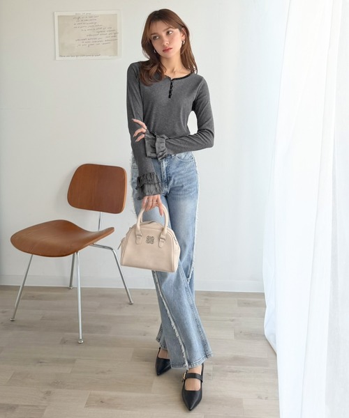 mily bilet(ミウィビレット)の「【mily bilet】大人フェミニンを叶える。袖フリルレースヘンリーネックトップス(Tシャツ/カットソー・レディース・グレー/ブラック/アイボリー・LARGE/MEDIUM/SMALL/X-LARGE)」の22枚目の写真
