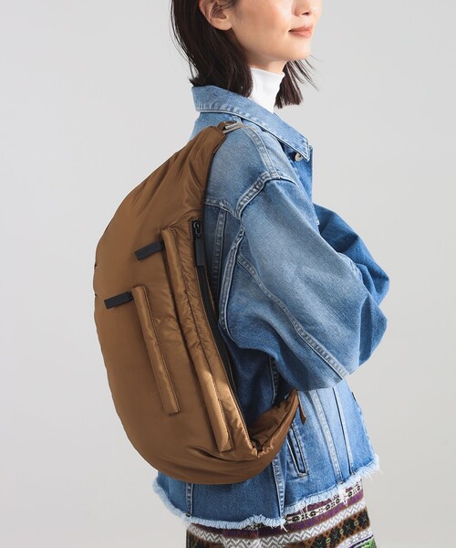 NOMADIS（ノマディス）の「NOMADIS / SLINGO ボディバッグ（ショルダーバッグ・レディース・ブラック/ブラウン・ONE SIZE）」の5枚目の写真