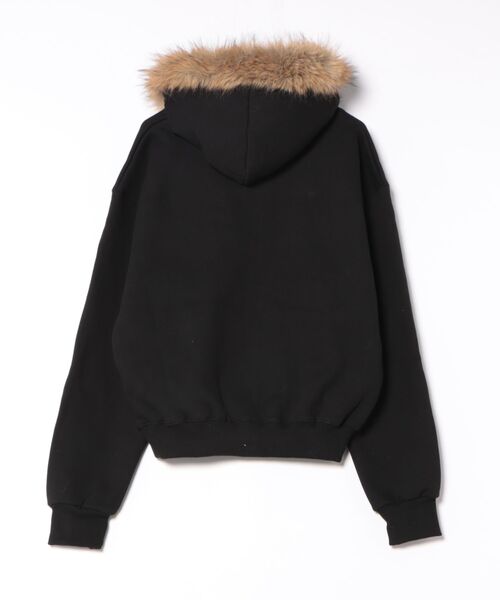 Chikashitsu +(チカシツプラス)の「【Chikashitsu +】cropped studs fur zip hoodie / 【チカシツプラス】クロップドスタッズファージップフーディ(パーカー・メンズ・ブラック/グレー・ONE SIZE)」の3枚目の写真