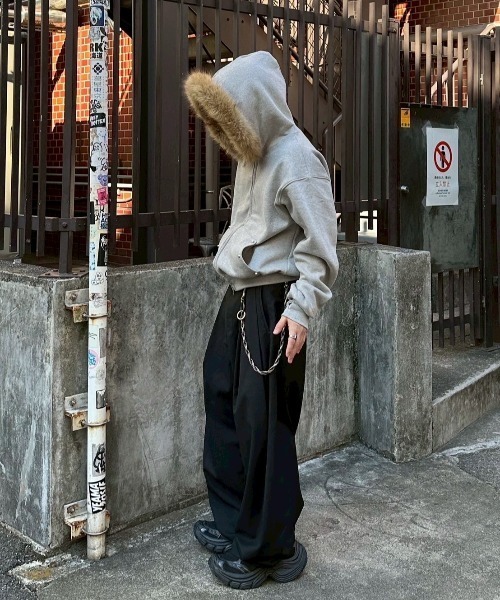 Chikashitsu +(チカシツプラス)の「【Chikashitsu +】cropped studs fur zip hoodie / 【チカシツプラス】クロップドスタッズファージップフーディ(パーカー・メンズ・ブラック/グレー・ONE SIZE)」の21枚目の写真