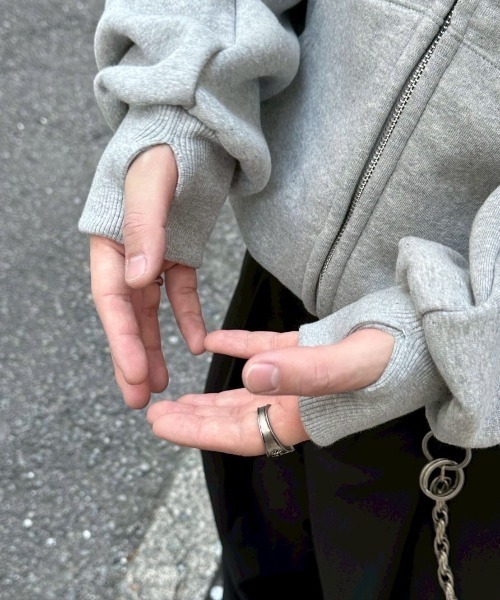 Chikashitsu +(チカシツプラス)の「【Chikashitsu +】cropped studs fur zip hoodie / 【チカシツプラス】クロップドスタッズファージップフーディ(パーカー・メンズ・ブラック/グレー・ONE SIZE)」の18枚目の写真